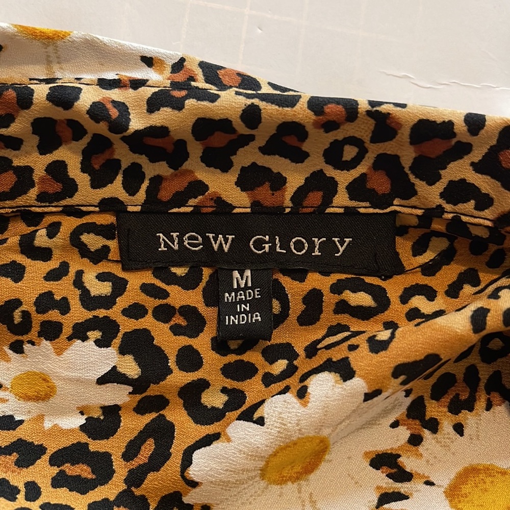 Never Worn! Animal Print & Flower Shirt - Picture 9 of 9